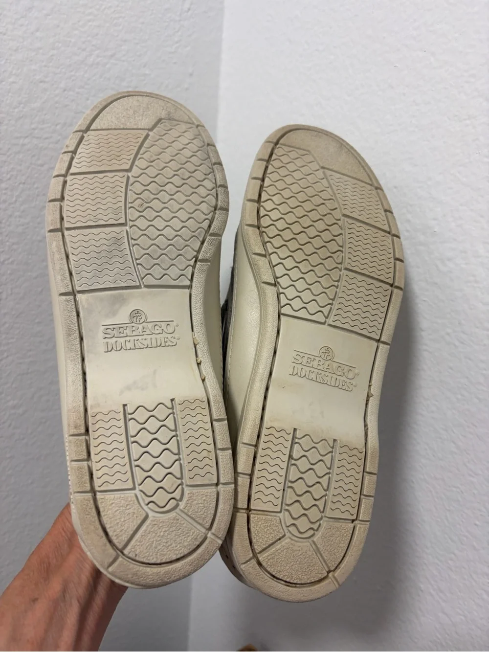 Sebago Docksiders Cream Leather Boat Shoes Loafers - Like New - Women’s 9.5